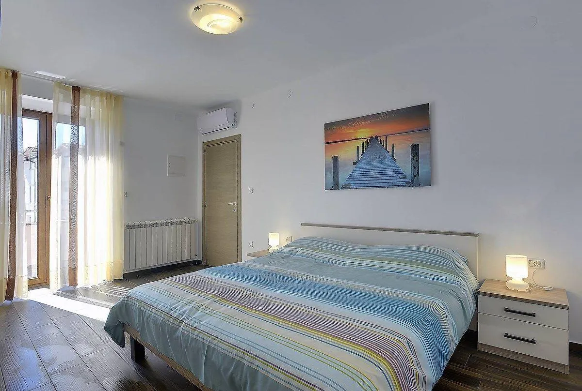 Holiday Home Miceli Liznjan