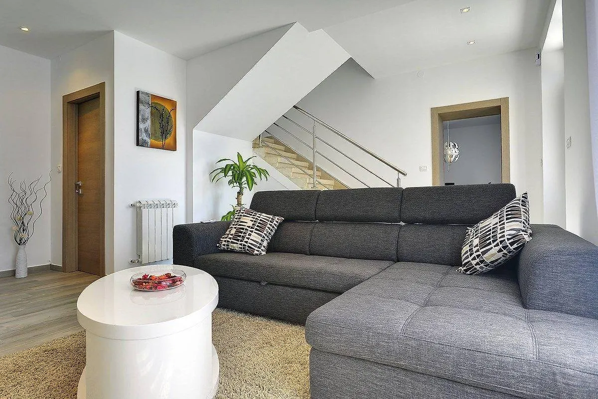 Holiday Home Miceli Liznjan 0*,  Croatia